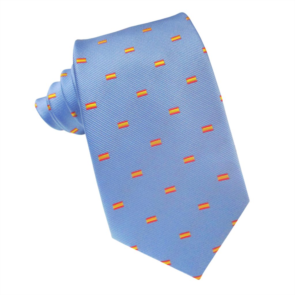 corbata confeccionada en color azul celeste con pequeñas Banderas de España