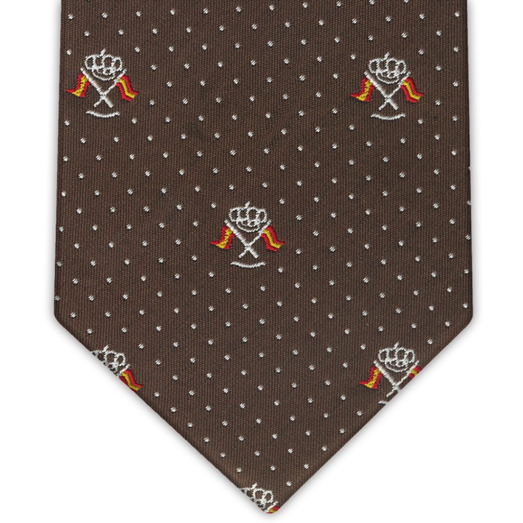 Corbata seda marrón con banderines náuticos de España y micro topos blancos
