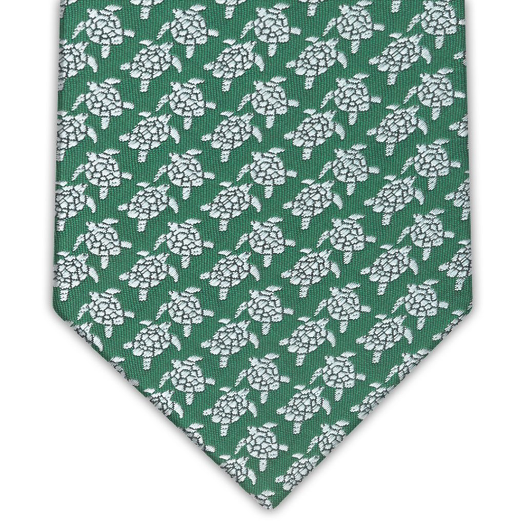 corbata color verde con diseño de pequeñas tortugas en plata